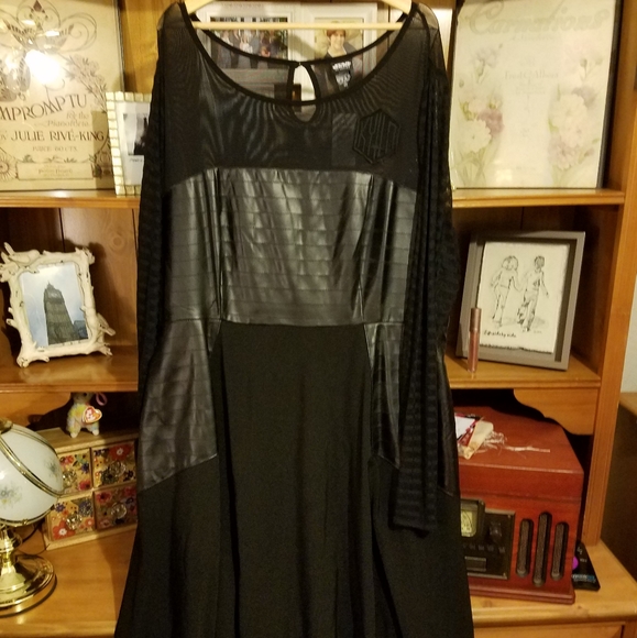 her universe kylo ren dress